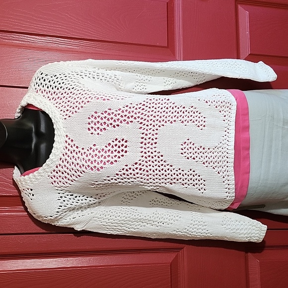 EUC Women's Light Sweater - Picture 1 of 5